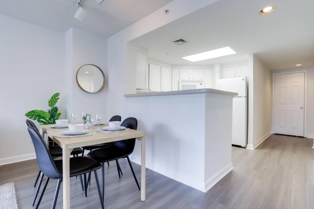 Bright Apartment Walk To Ballston Metro Arlington Ngoại thất bức ảnh