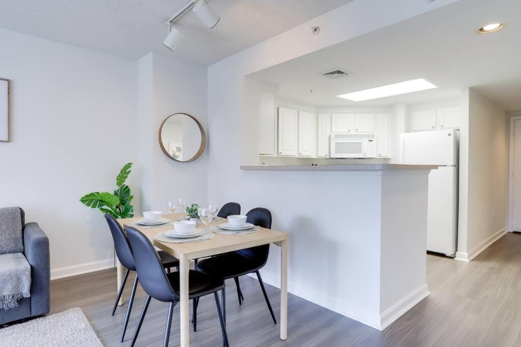 Bright Apartment Walk To Ballston Metro Arlington Ngoại thất bức ảnh