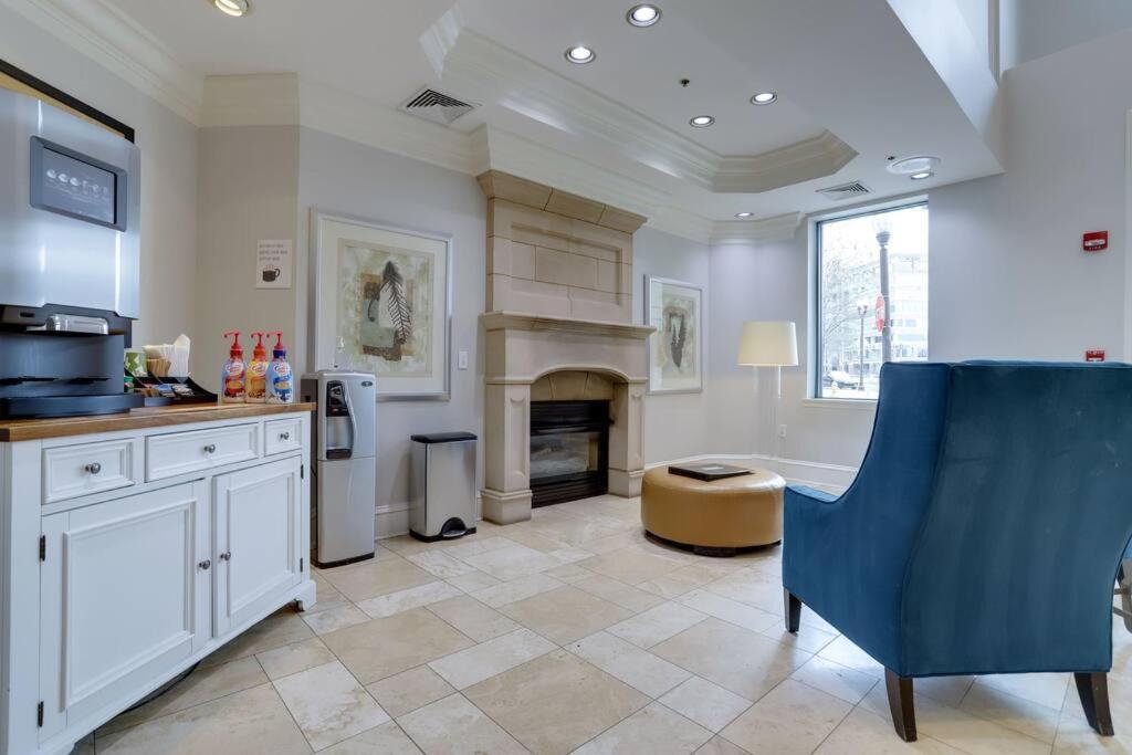 Bright Apartment Walk To Ballston Metro Arlington Ngoại thất bức ảnh
