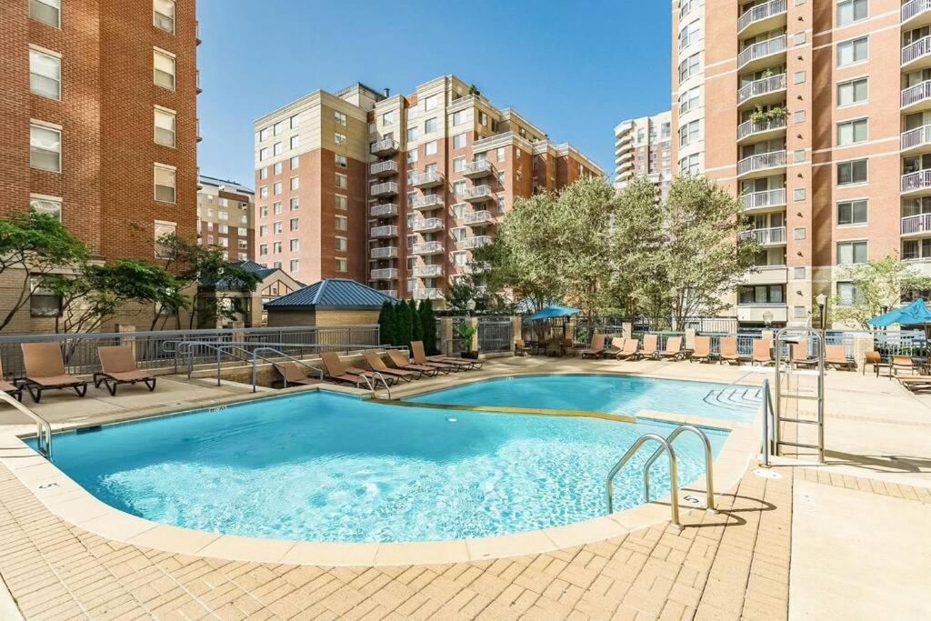 Bright Apartment Walk To Ballston Metro Arlington Ngoại thất bức ảnh